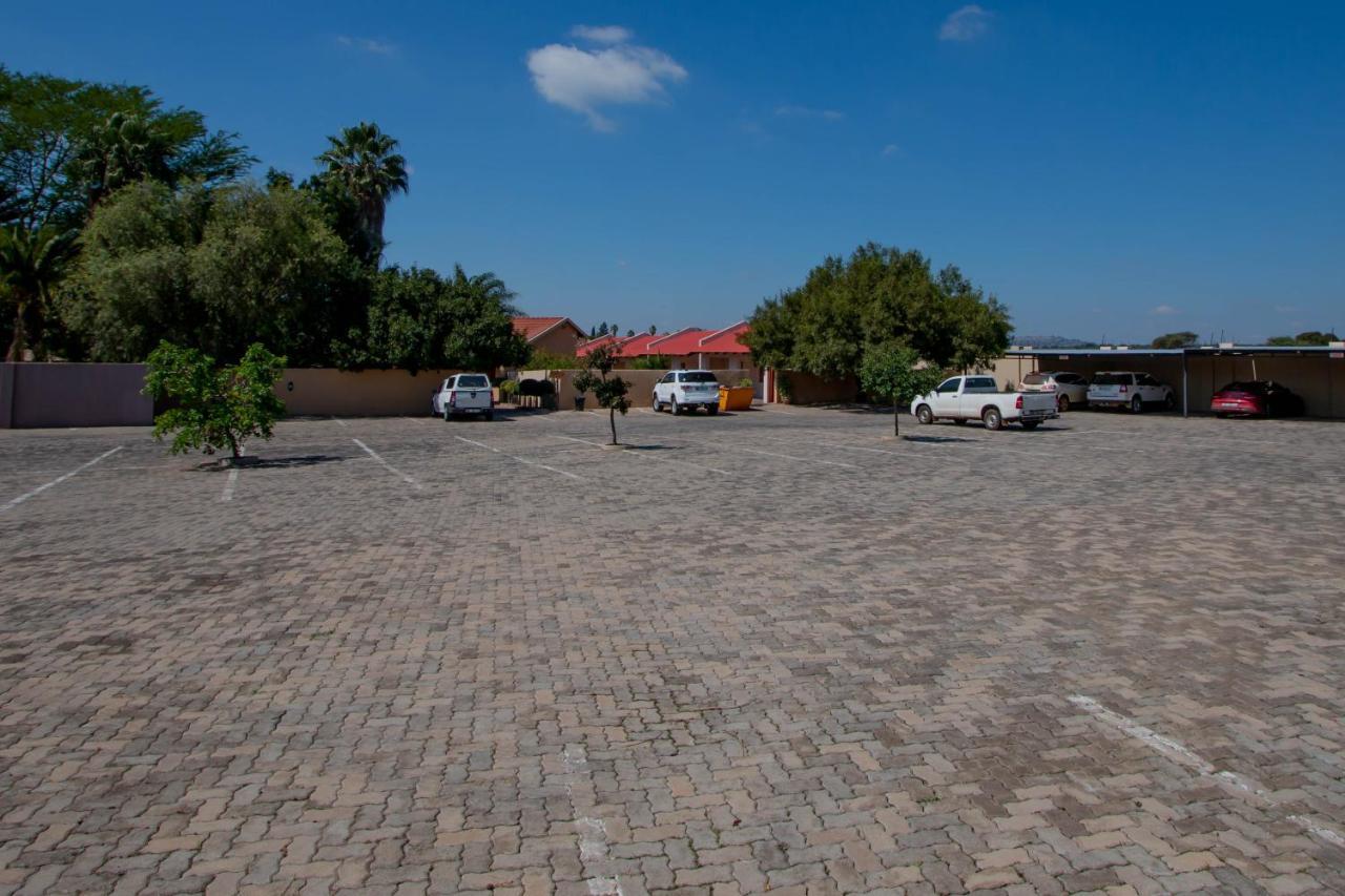 Tambati Overnight And Conference Center Polokwane Exterior foto