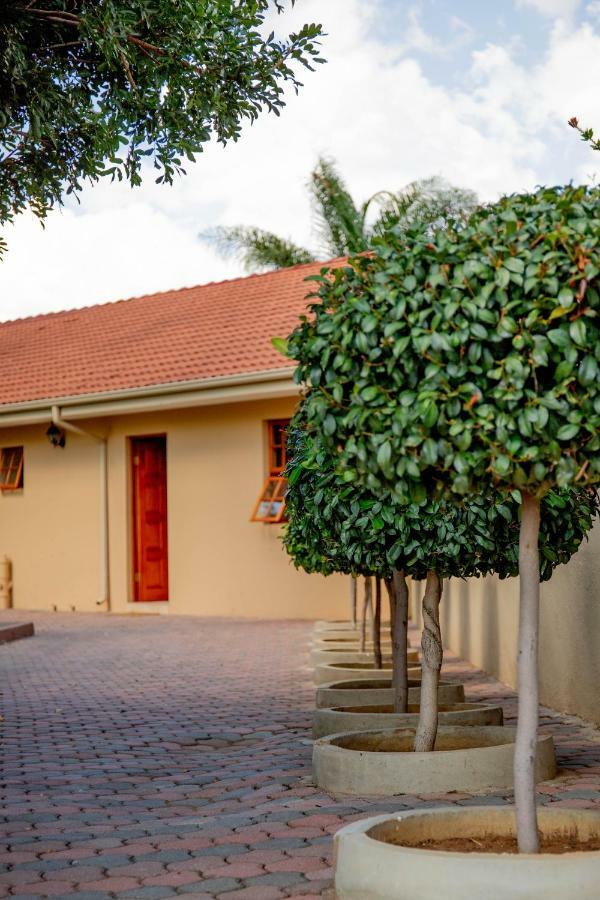 Tambati Overnight And Conference Center Polokwane Exterior foto